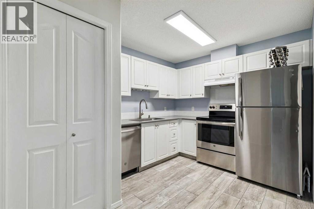 139, 5000 Somervale Court SW, Calgary, Alberta  T2Y 4M1 - Photo 4 - A2311875