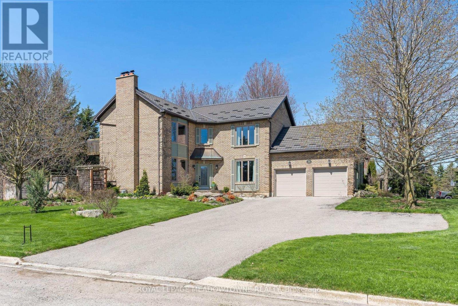 16 Oak Ridge Drive, Halton Hills, Ontario  L7G 5G6 - Photo 2 - W13051972