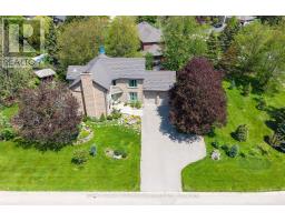 16 OAK RIDGE DRIVE, Halton Hills, Ontario