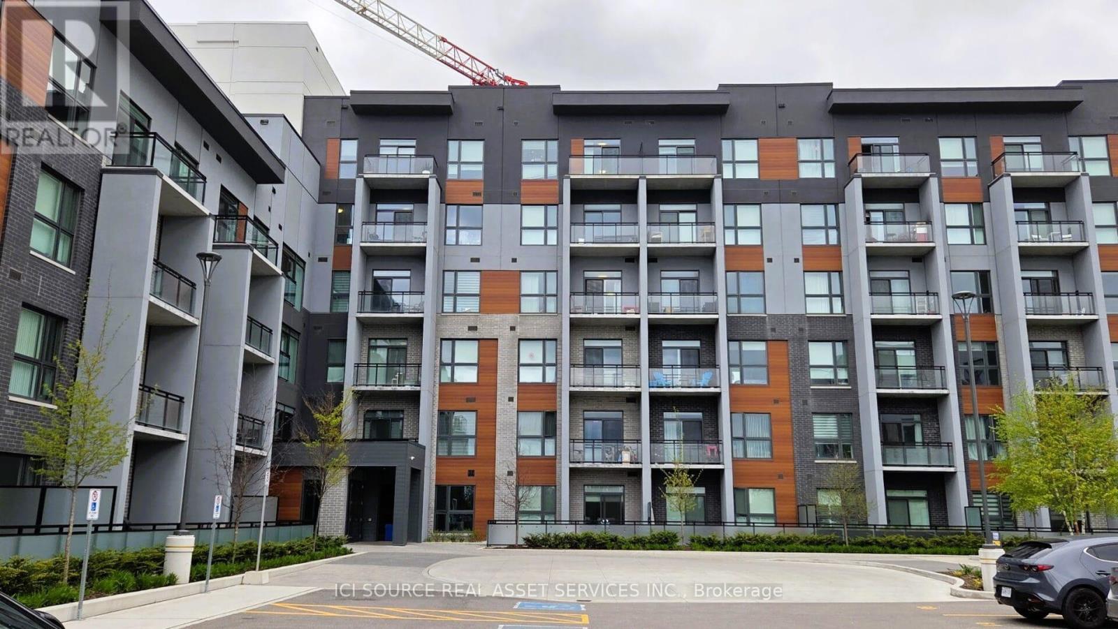 614 - 95 Dundas Street W, Oakville, Ontario  L6M 5N4 - Photo 4 - W13147608