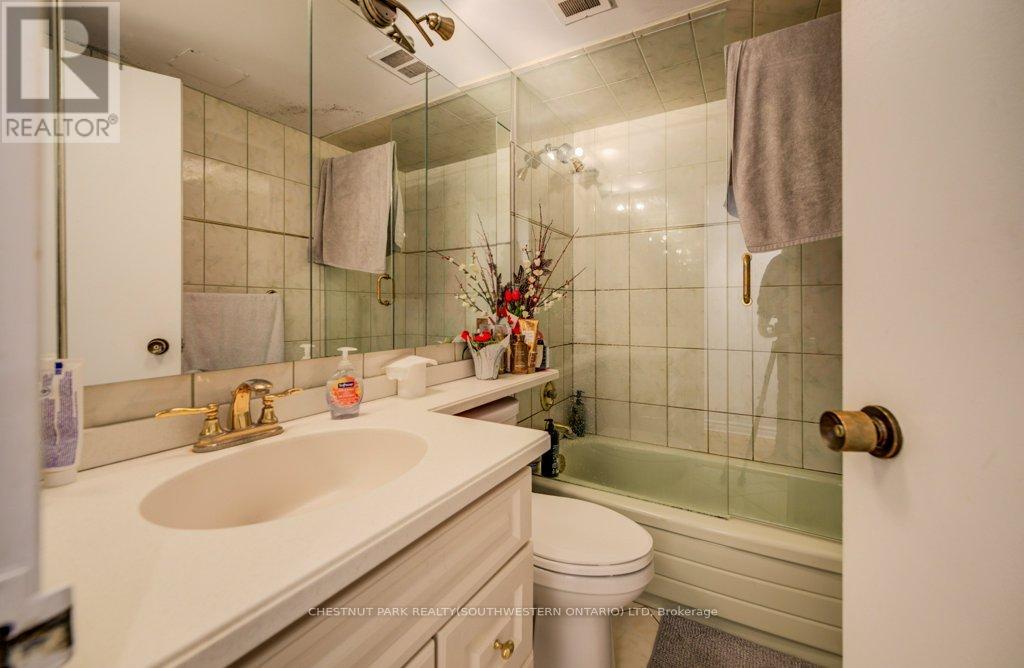 2801 - 33 Harbour Square, Toronto, Ontario  M5J 2G2 - Photo 32 - C13151662