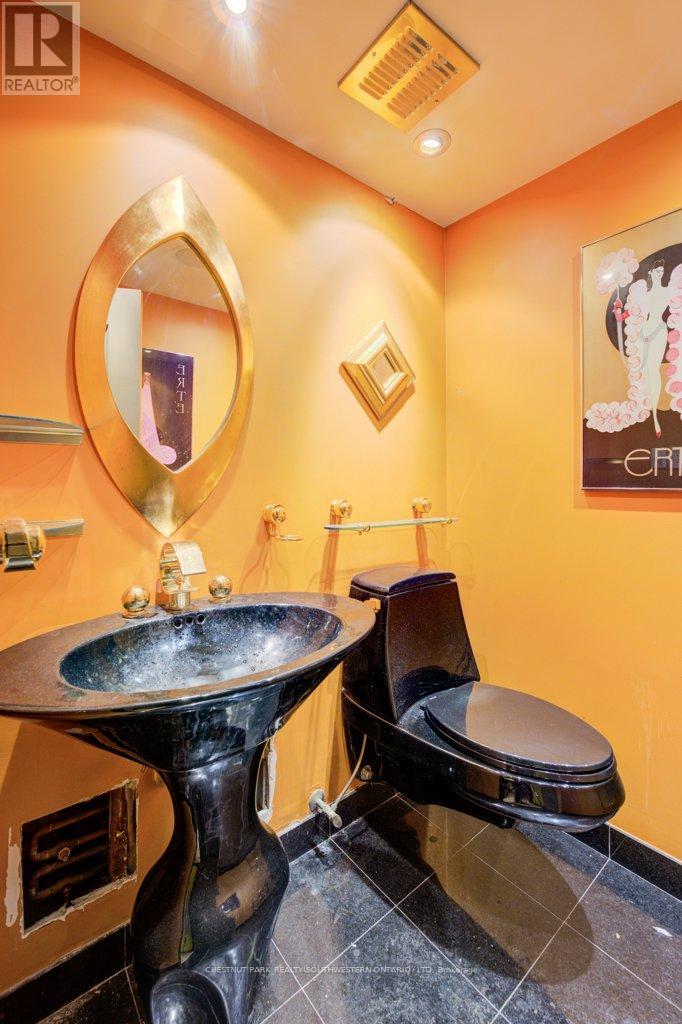 2409 - 33 Harbour Square, Toronto, Ontario  M5J 2G2 - Photo 29 - C13151786
