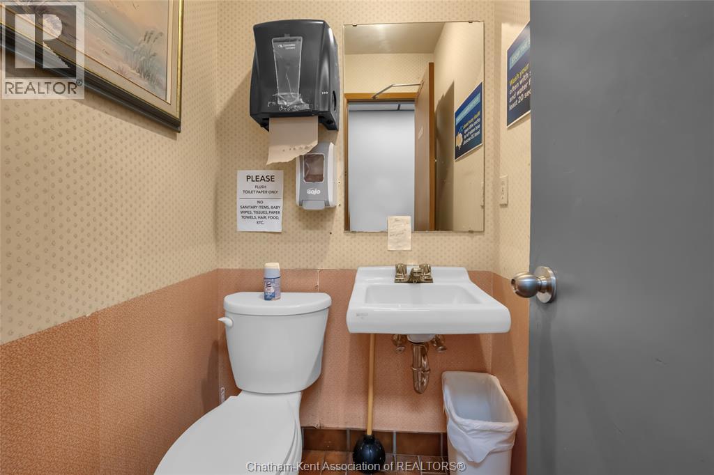 21 Arnold Street Unit# 1, Wallaceburg, Ontario  N8A 3P3 - Photo 10 - 26003899