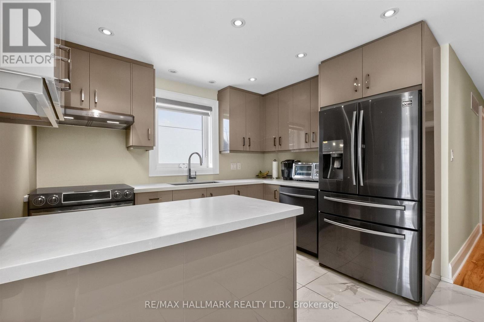 5 Elmont Drive, Toronto, Ontario M4B 2L9 - Photo 15 - E13151616
