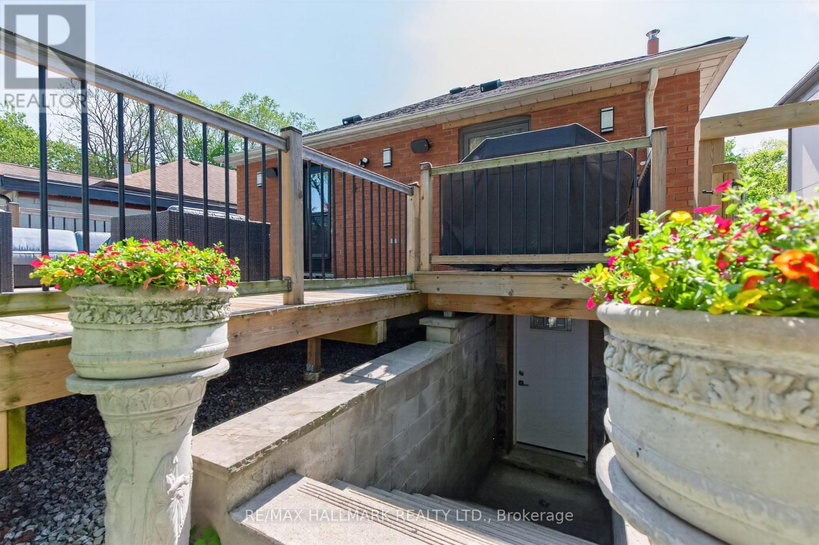 5 Elmont Drive, Toronto, Ontario M4B 2L9 - Photo 37 - E13151616