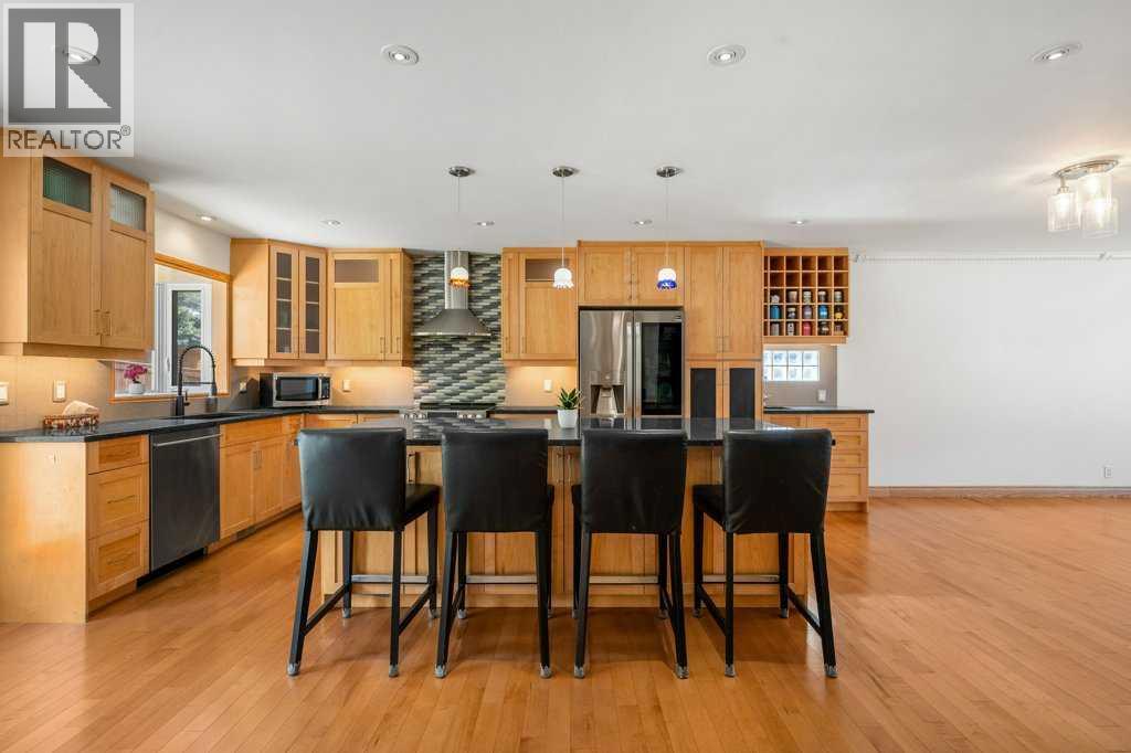 6108 Dalcastle Link NW, Calgary, Alberta  T3A 2P5 - Photo 6 - A2307886