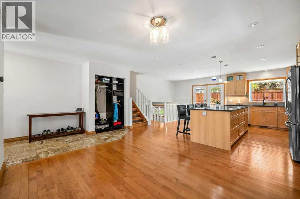 6108 Dalcastle Link NW, Calgary, Alberta  T3A 2P5 - Photo 4 - A2307886