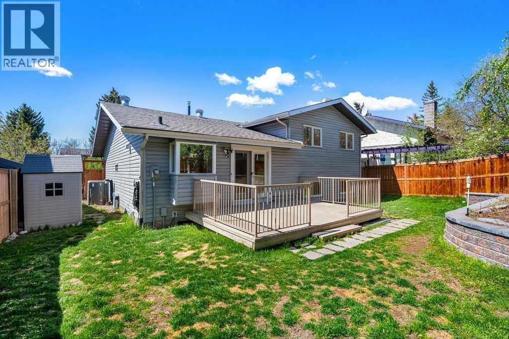 6108 Dalcastle Link NW, Calgary, Alberta  T3A 2P5 - Photo 35 - A2307886