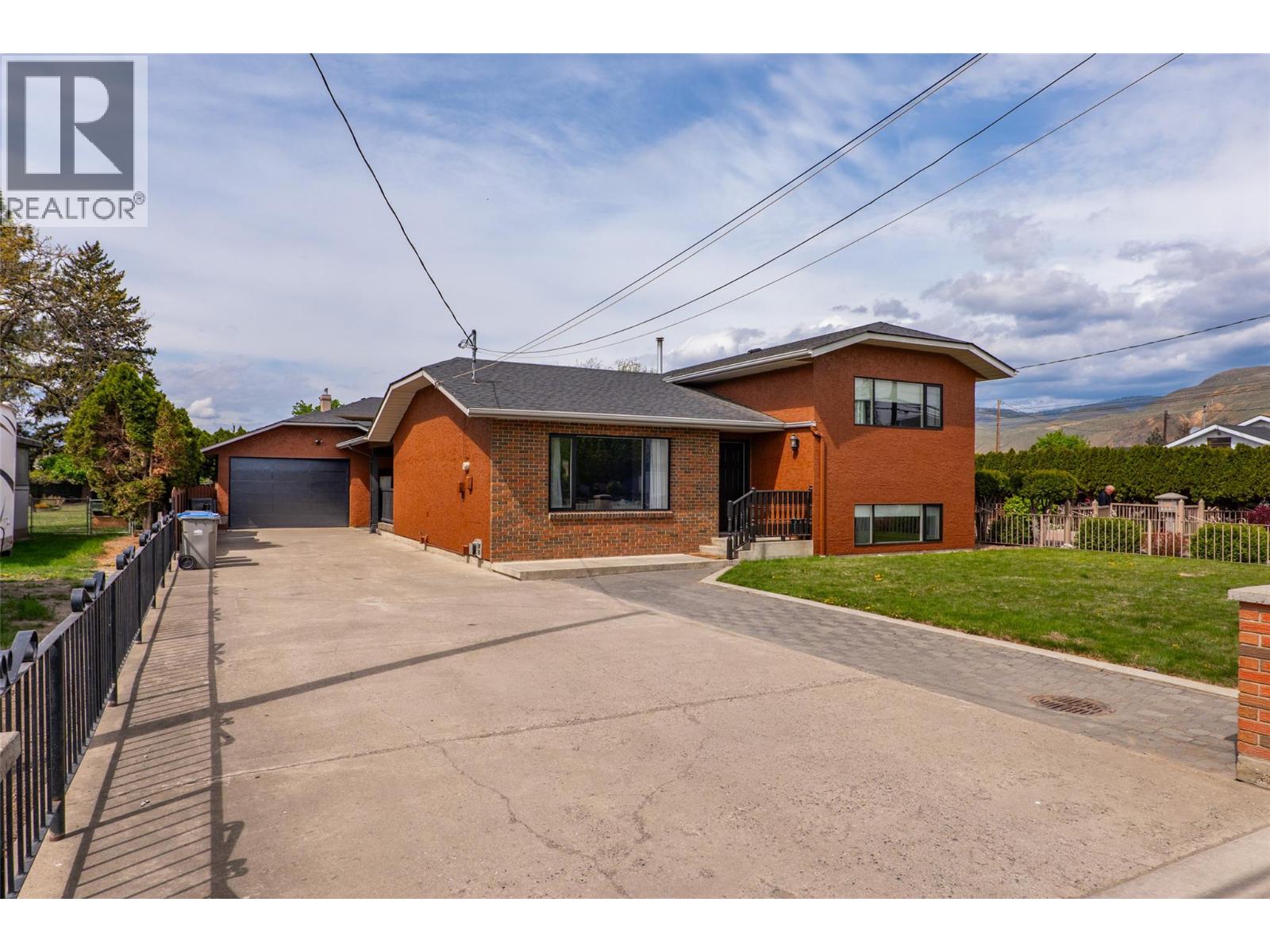 850 Windbreak Street, Kamloops, British Columbia  V2B 5P1 - Photo 33 - 10385454