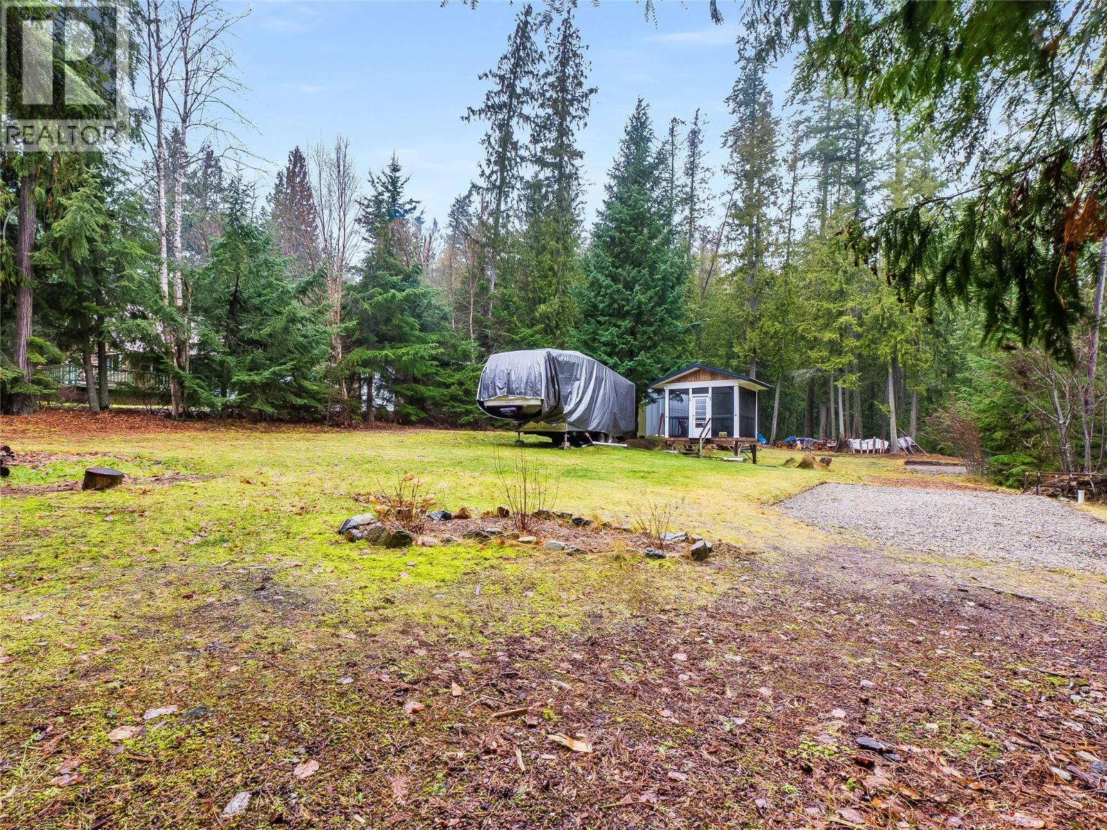 304 Nichols Drive, Schroeder Creek, British Columbia  V0G 1M0 - Photo 36 - 10371771
