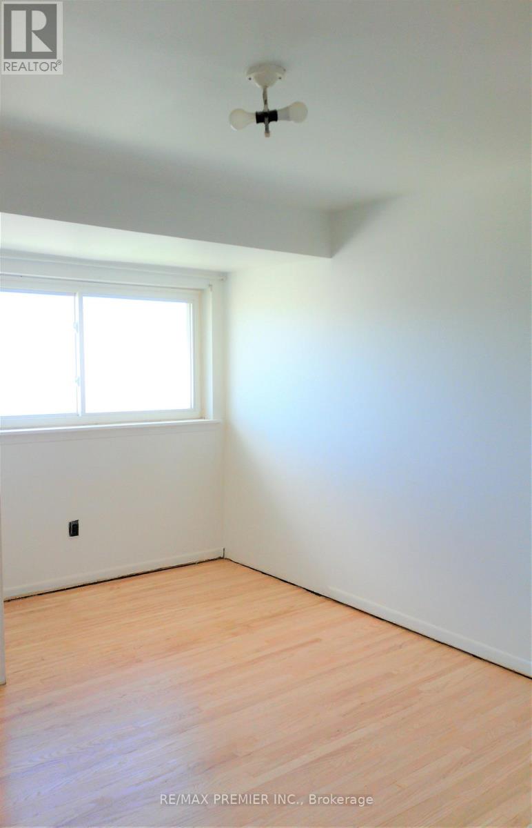 82 - 248 John Garland Boulevard, Toronto, Ontario  M9V 1N8 - Photo 9 - W13034578