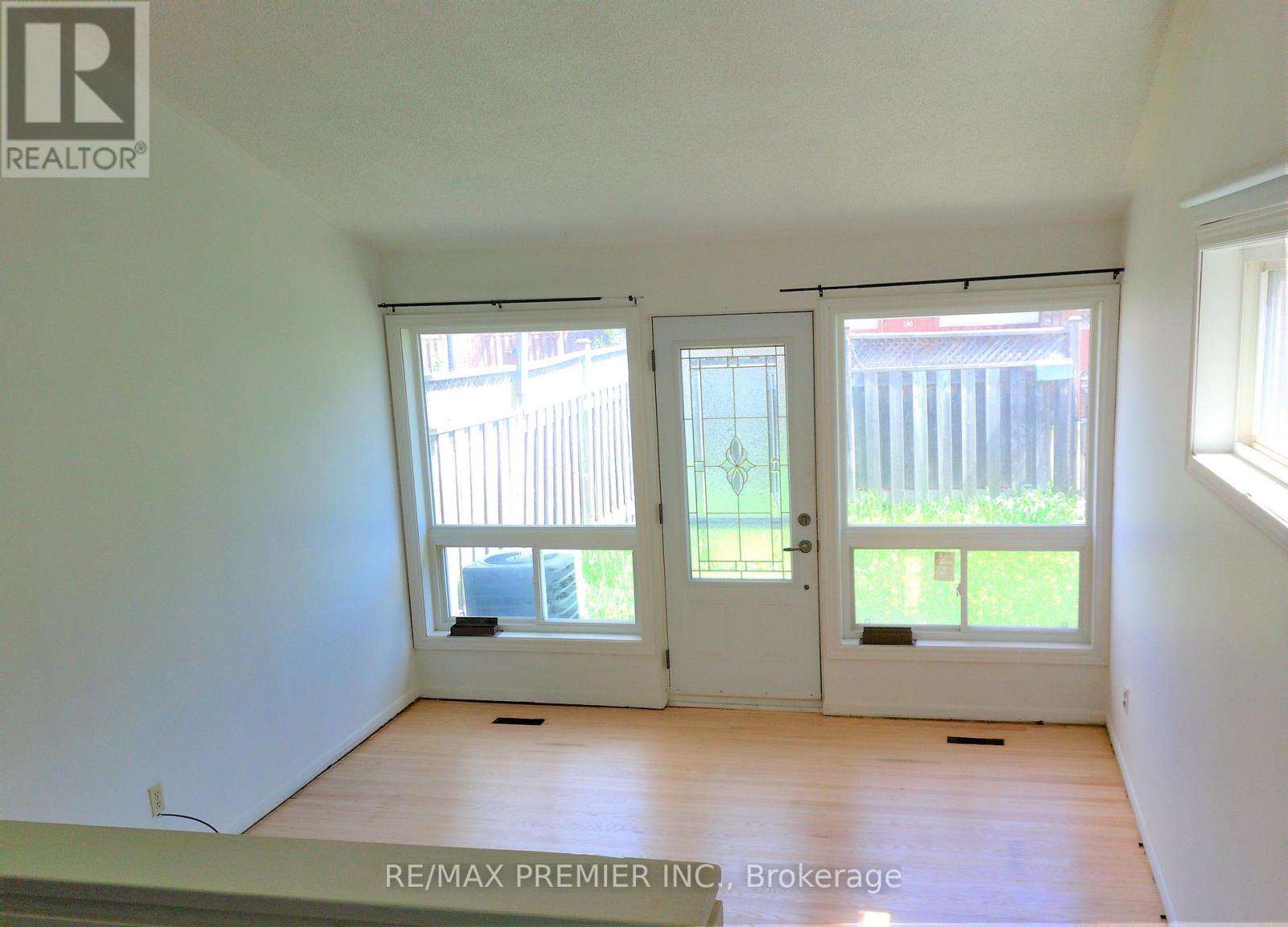 82 - 248 John Garland Boulevard, Toronto, Ontario  M9V 1N8 - Photo 2 - W13034578