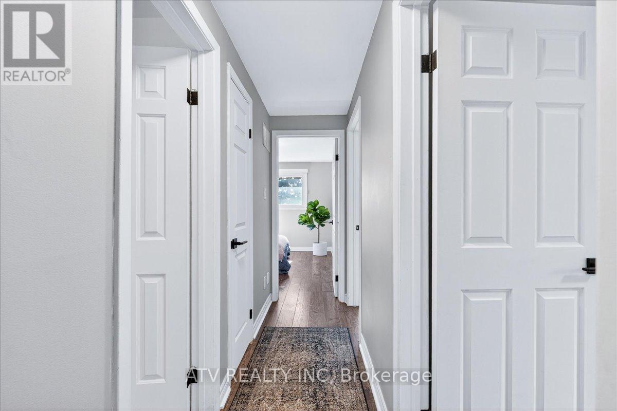 2504 Glamworth Crescent, Mississauga, Ontario  L5K 1G3 - Photo 17 - W13151572