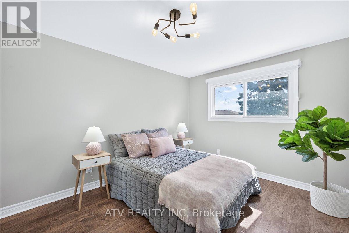 2504 Glamworth Crescent, Mississauga, Ontario  L5K 1G3 - Photo 21 - W13151572