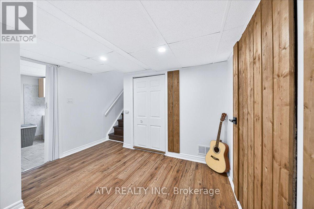 2504 Glamworth Crescent, Mississauga, Ontario  L5K 1G3 - Photo 37 - W13151572