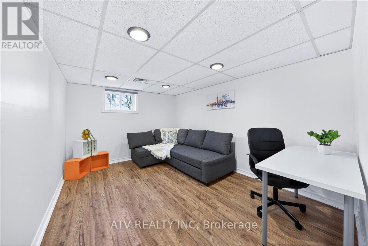 2504 Glamworth Crescent, Mississauga, Ontario  L5K 1G3 - Photo 38 - W13151572