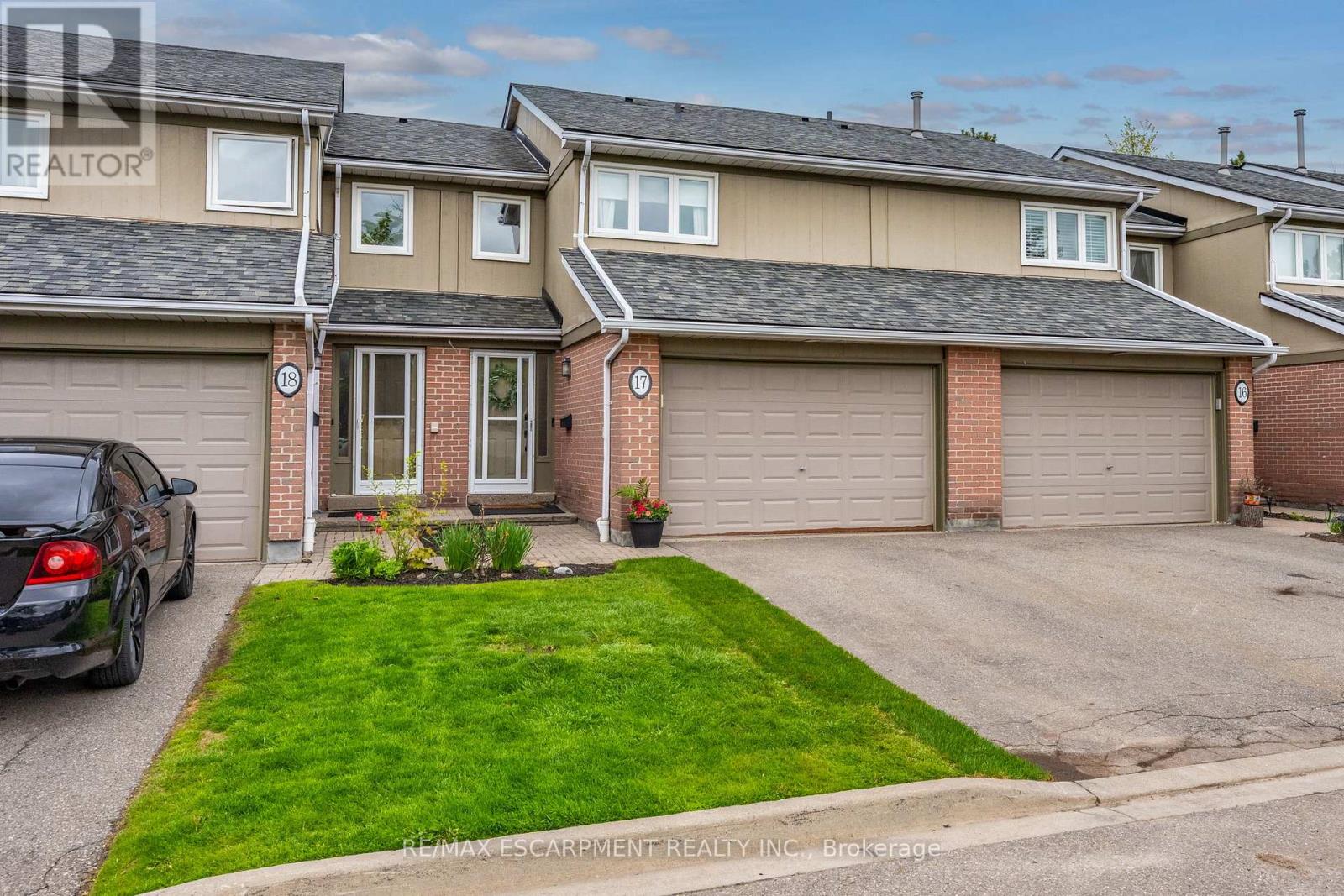 17 - 3079 Fifth Line W, Mississauga, Ontario  L5L 3T1 - Photo 1 - W13151586