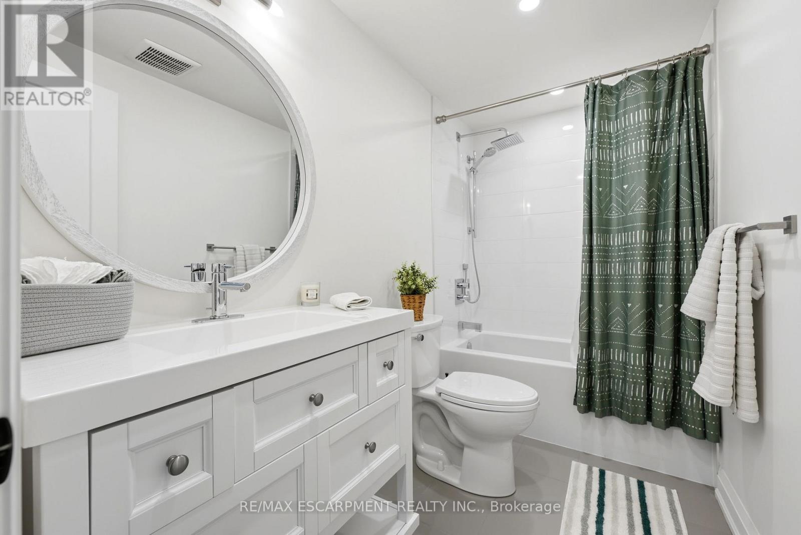 17 - 3079 Fifth Line W, Mississauga, Ontario  L5L 3T1 - Photo 32 - W13151586
