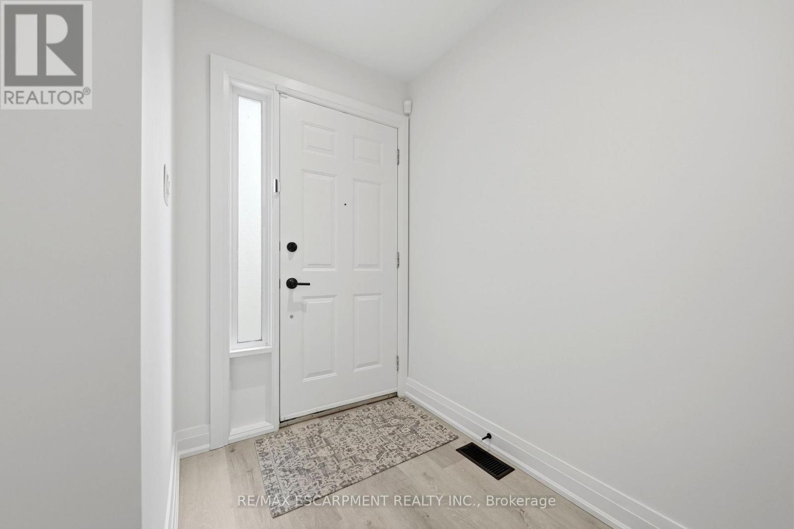 17 - 3079 Fifth Line W, Mississauga, Ontario  L5L 3T1 - Photo 5 - W13151586