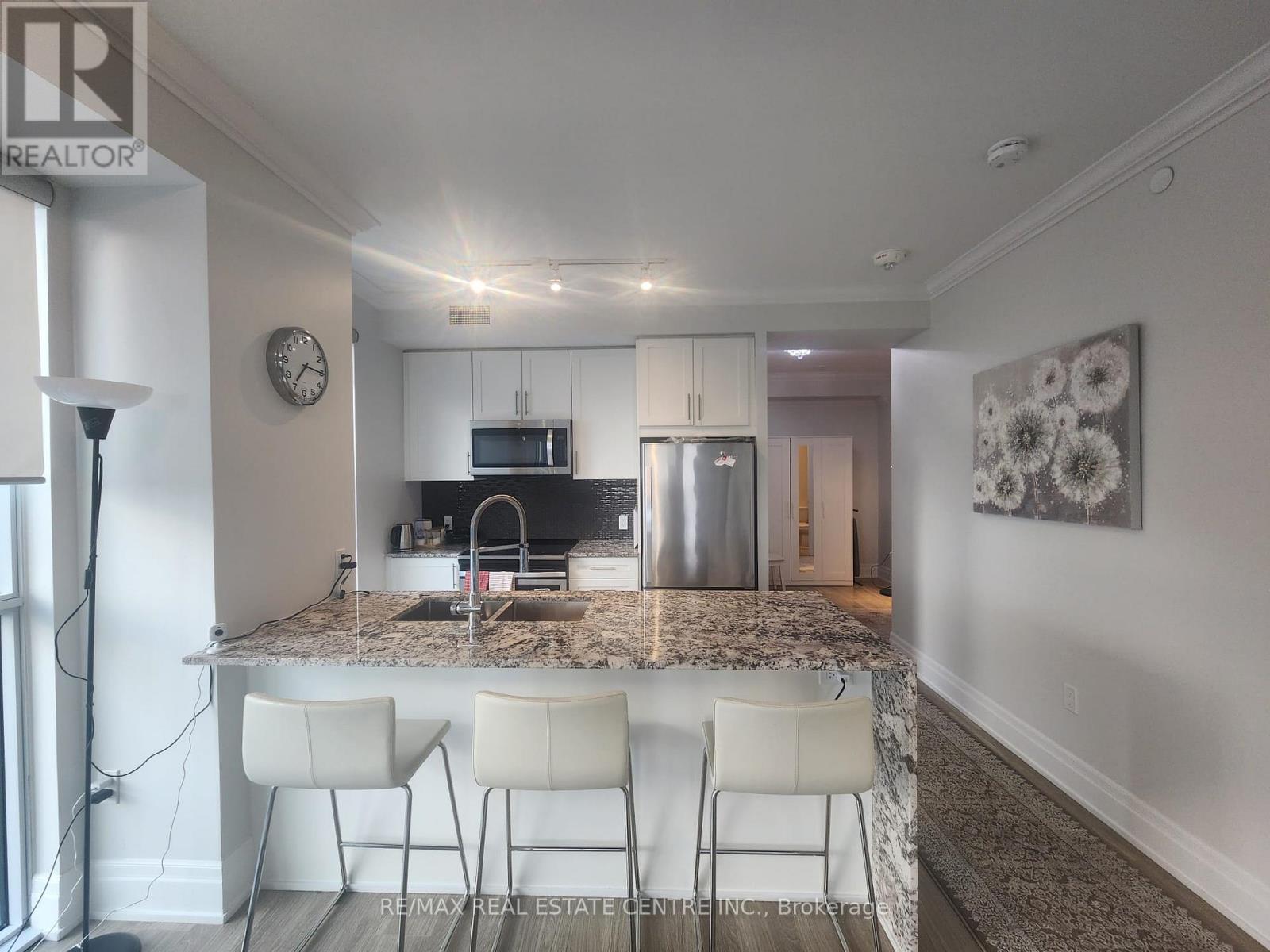 902 - 4085 Parkside Village Drive, Mississauga, Ontario  L5B 0K9 - Photo 3 - W13151602