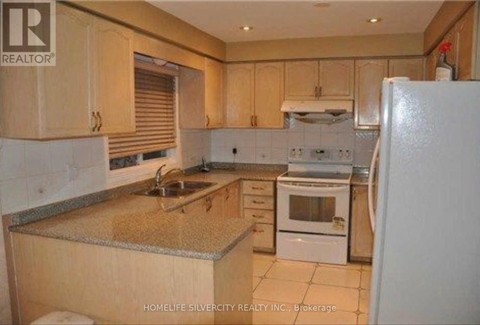 1169 White Clover Way, Mississauga, Ontario  L5V 1K9 - Photo 6 - W13151620