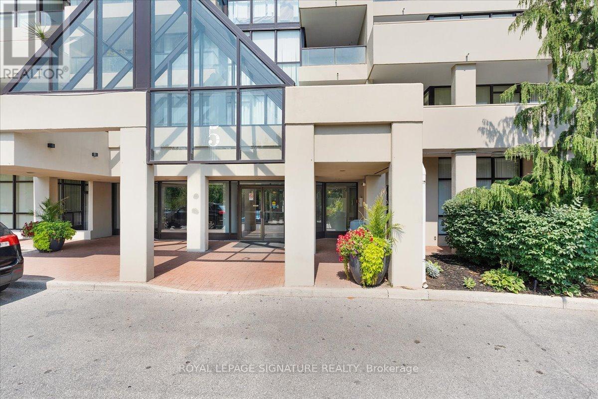 1006 - 5 Rowntree Road, Toronto, Ontario  M9V 5G9 - Photo 3 - W13151626