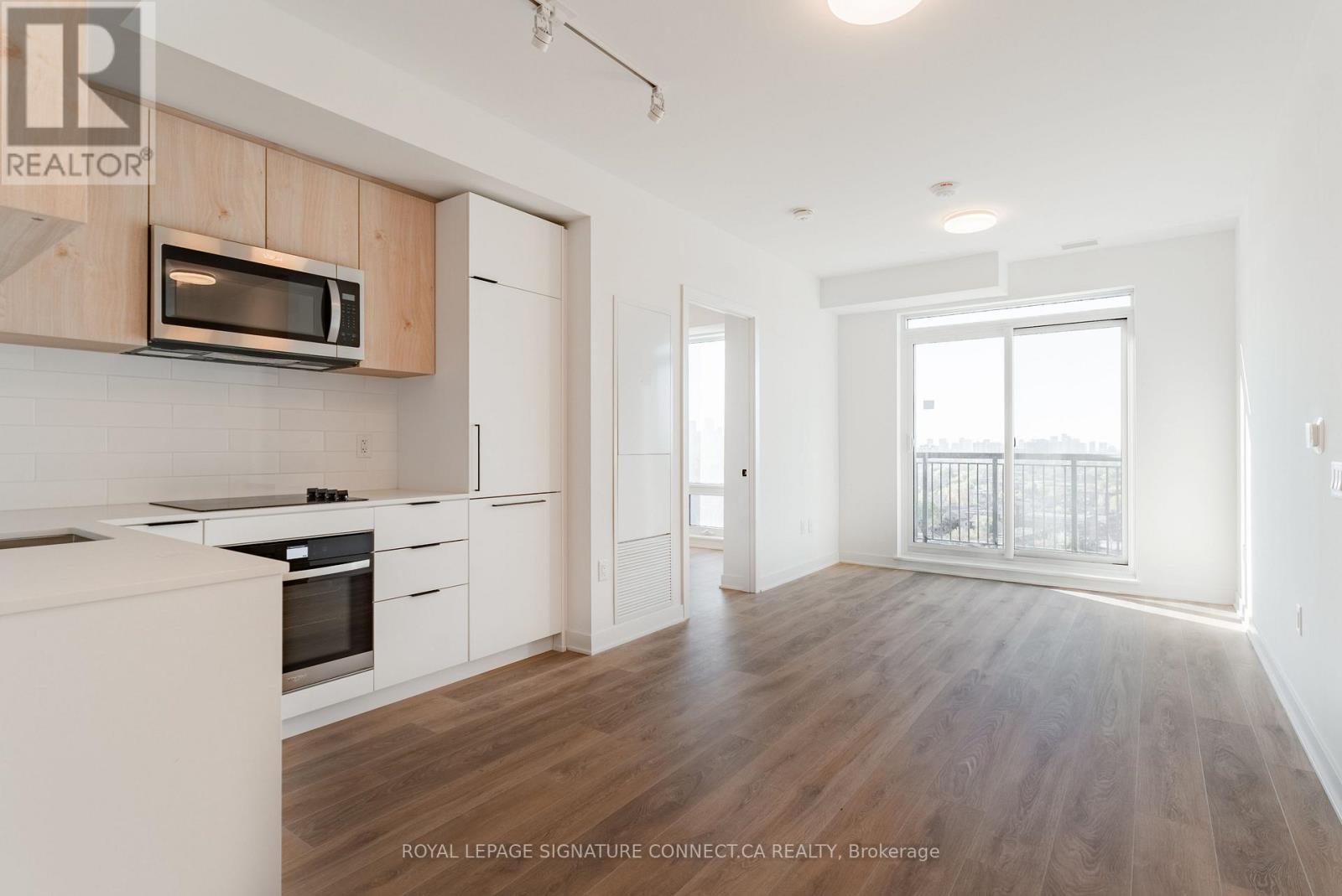 1018 - 1185 Dupont Street, Toronto, Ontario  M6H 0E5 - Photo 4 - W13151642