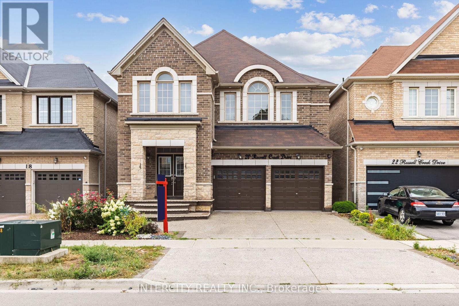 20 RUSSELL CREEK DRIVE, Brampton, Ontario