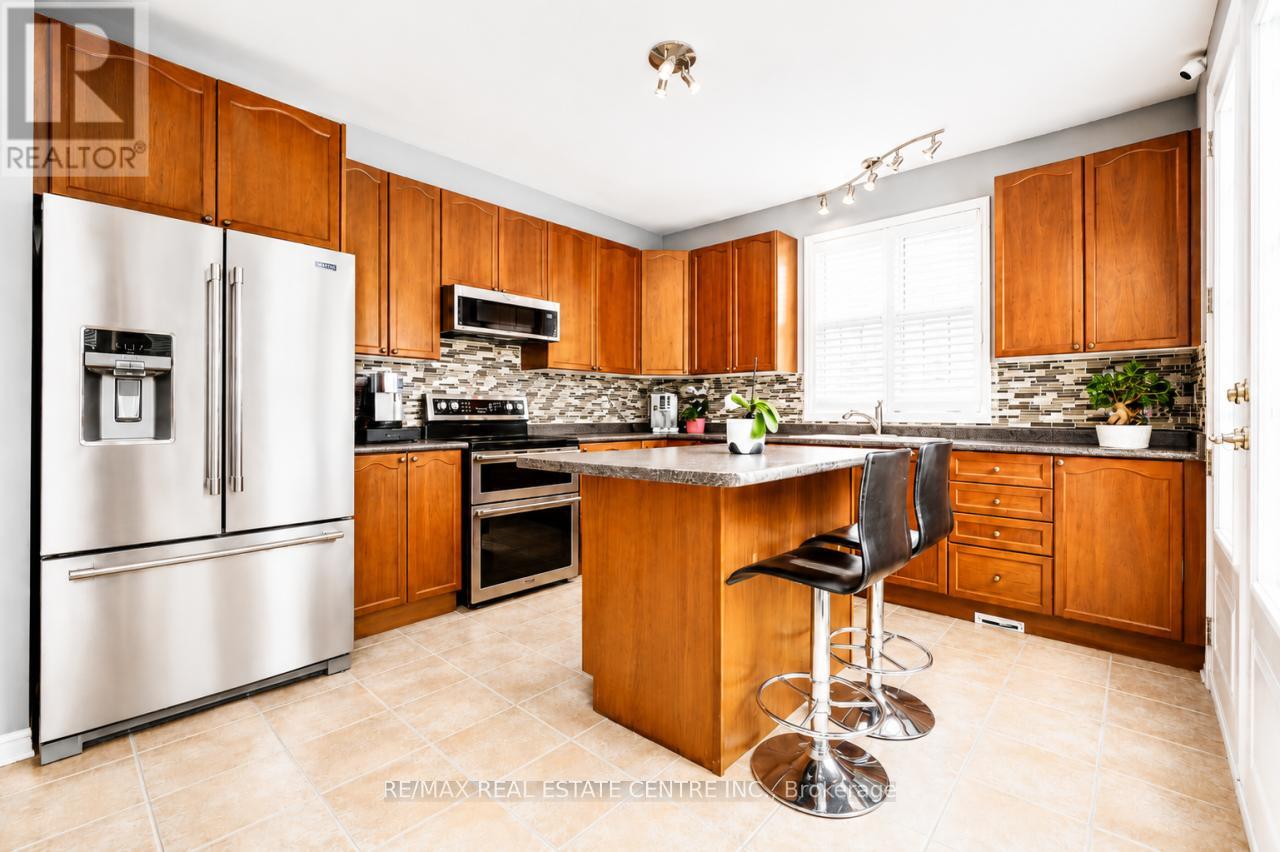 3672 Swanson Drive, Mississauga, Ontario  L5N 8J6 - Photo 8 - W13151680