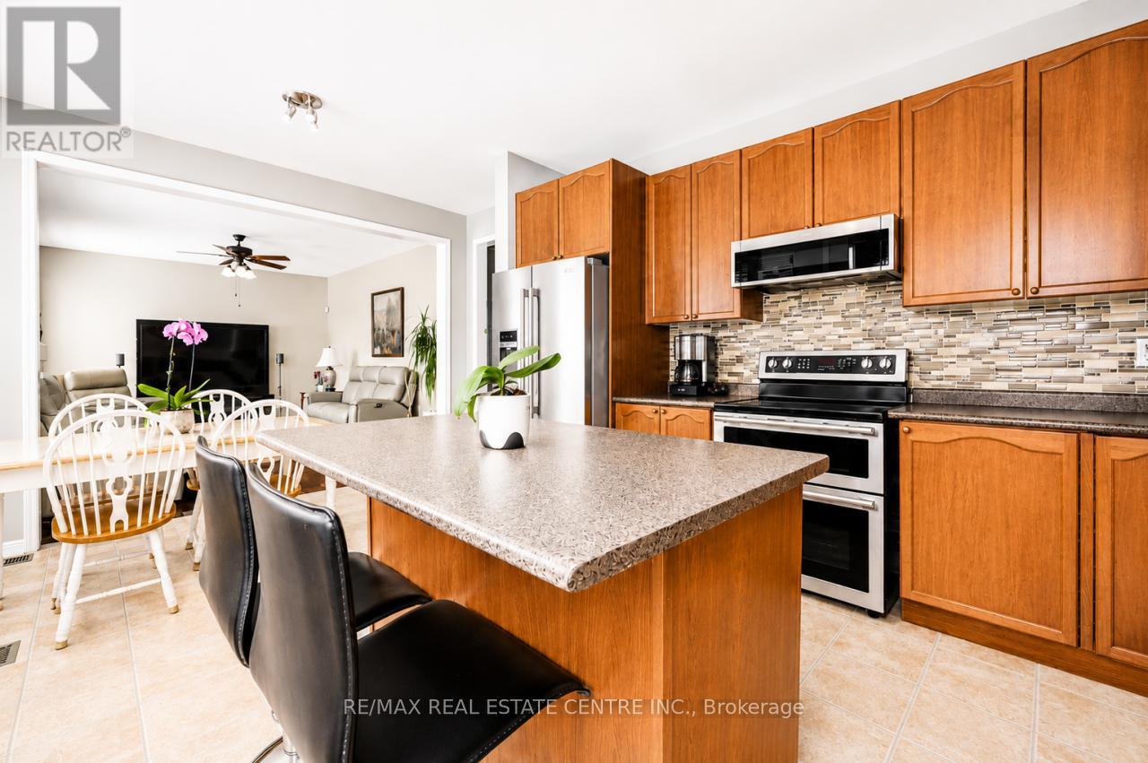 3672 Swanson Drive, Mississauga, Ontario  L5N 8J6 - Photo 9 - W13151680