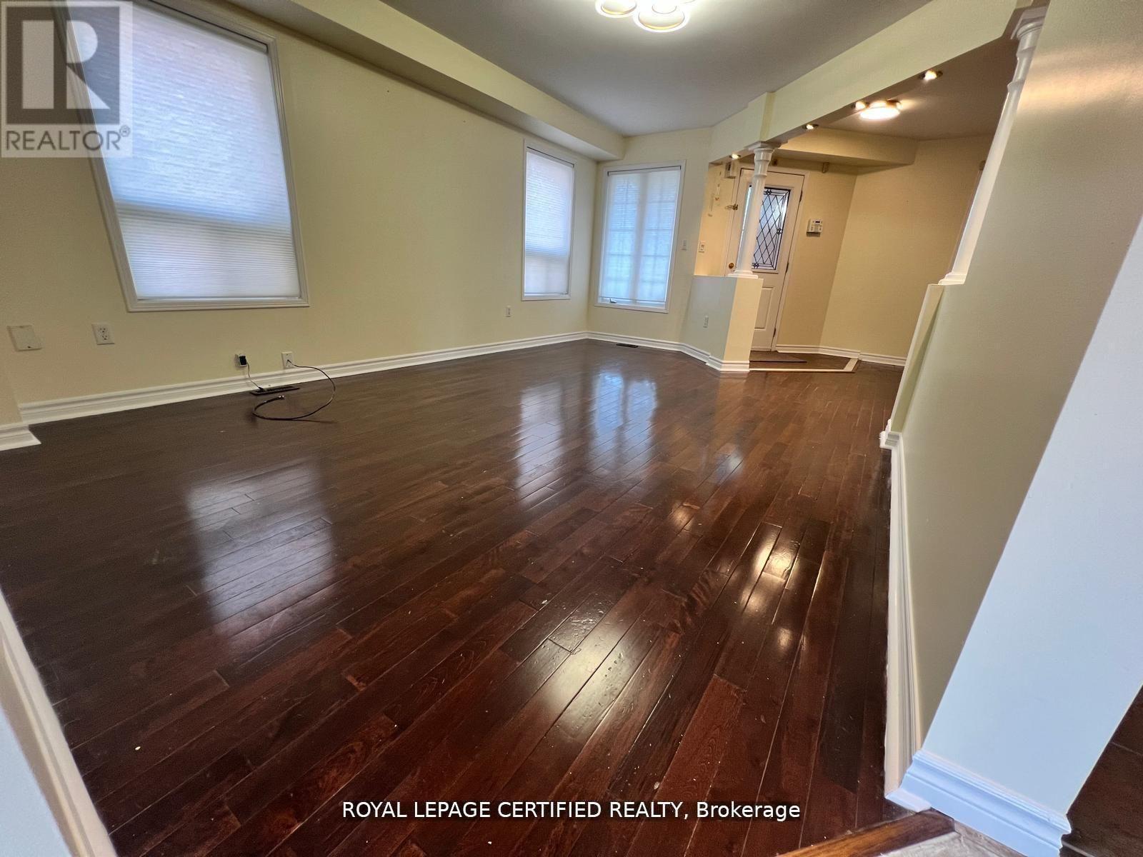 426 Orange Walk Crescent, Mississauga, Ontario  L5R 0A8 - Photo 3 - W13151702