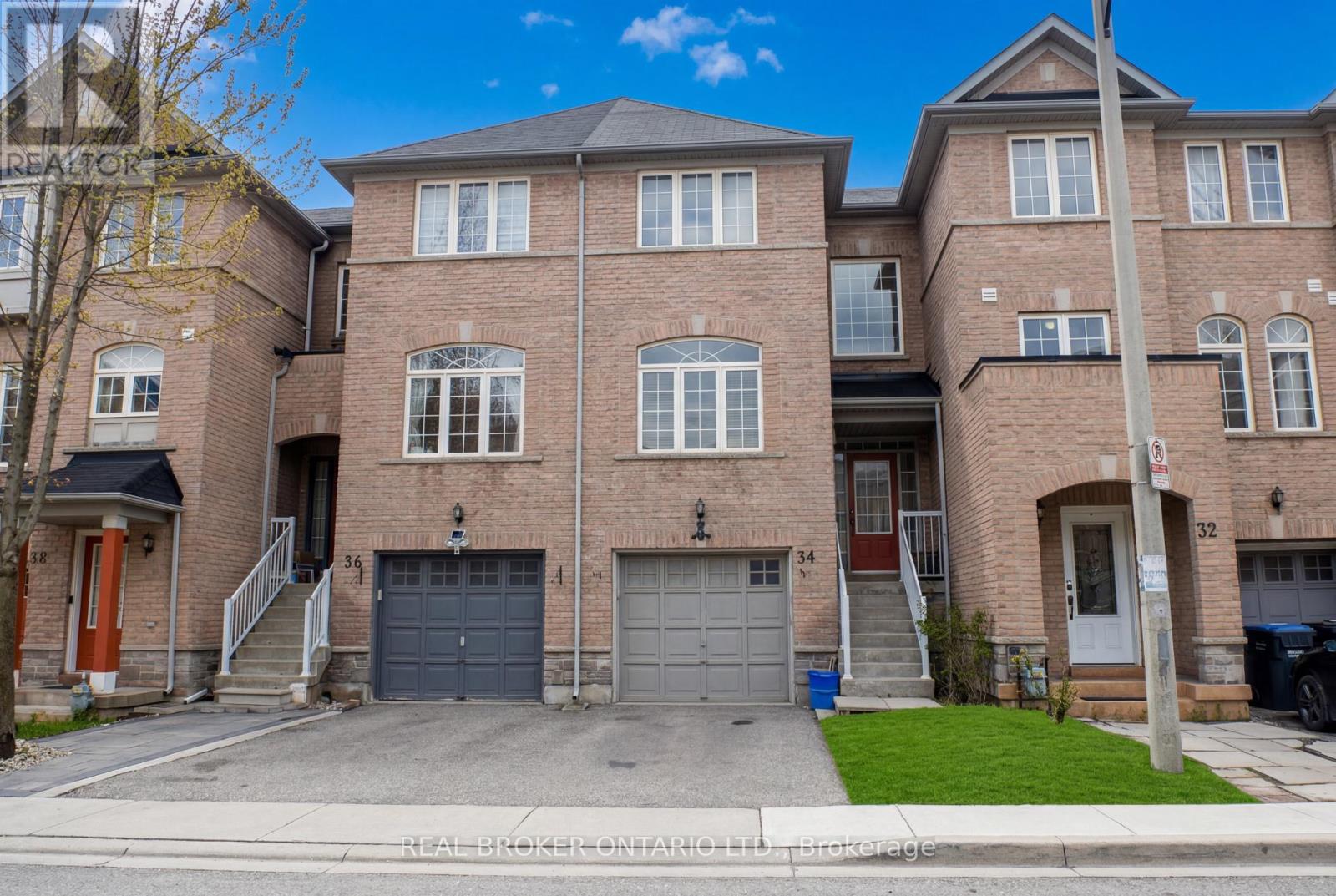 34 Axelrod Avenue, Brampton, Ontario L6Y 5S9 - Photo 1 - W13151744