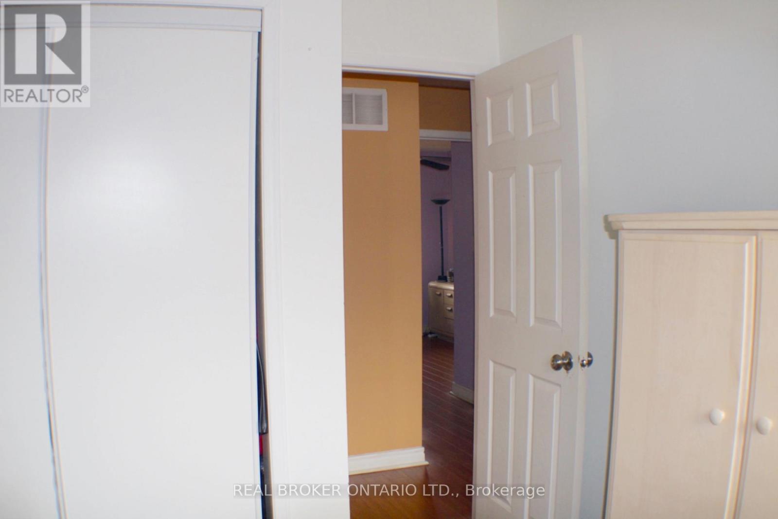 34 Axelrod Avenue, Brampton, Ontario L6Y 5S9 - Photo 16 - W13151744