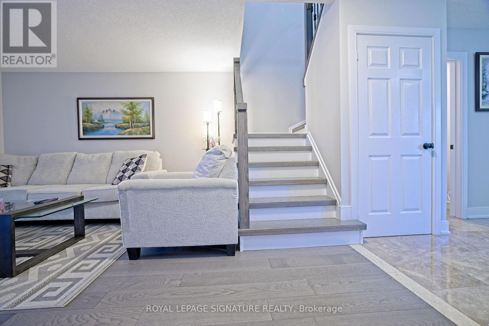 1066 Foxglove Place, Mississauga, Ontario  L5V 2N5 - Photo 18 - W13151776