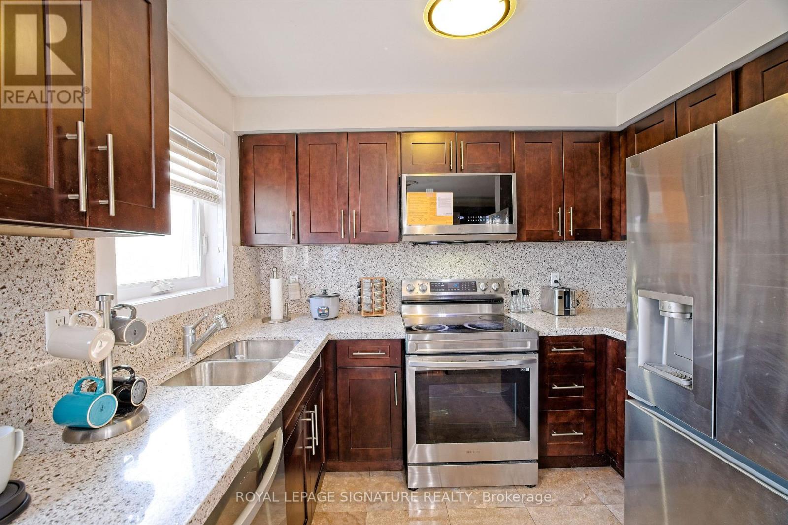 1066 Foxglove Place, Mississauga, Ontario  L5V 2N5 - Photo 25 - W13151776
