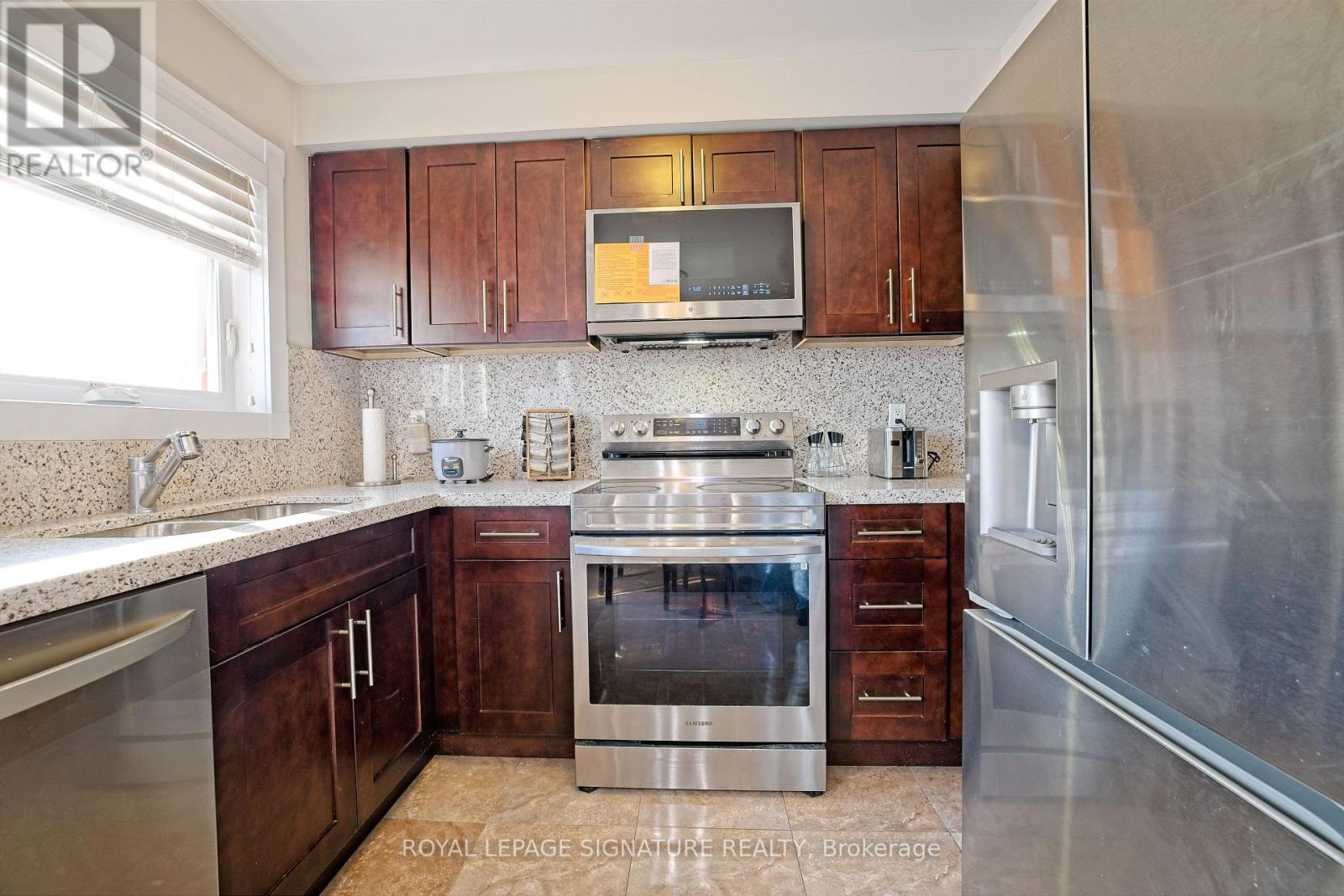 1066 Foxglove Place, Mississauga, Ontario  L5V 2N5 - Photo 27 - W13151776