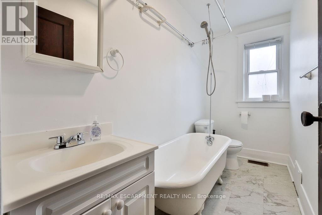 311 Queen Street S, Mississauga, Ontario  L5M 1L9 - Photo 30 - W13151818