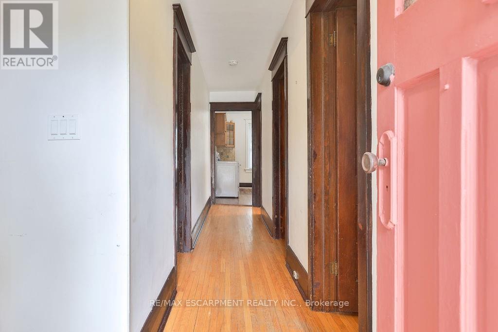 311 Queen Street S, Mississauga, Ontario  L5M 1L9 - Photo 4 - W13151818