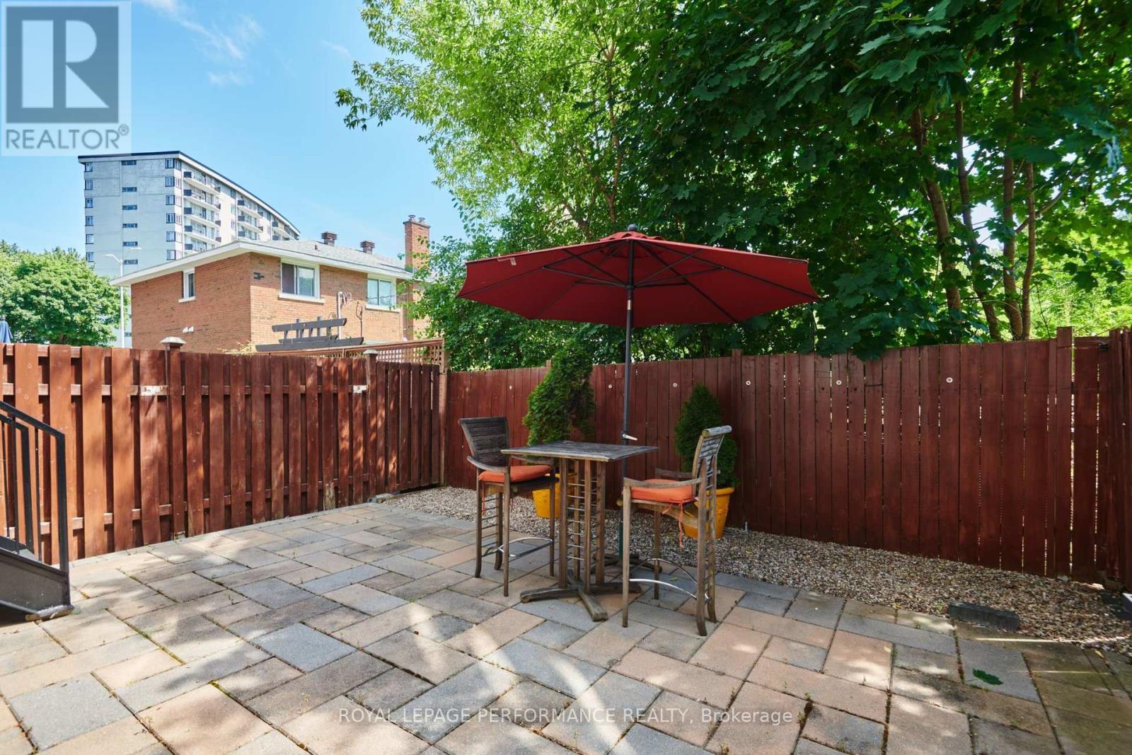 805 Kingsmere Avenue, Ottawa, Ontario  K2A 3J8 - Photo 12 - X12920672