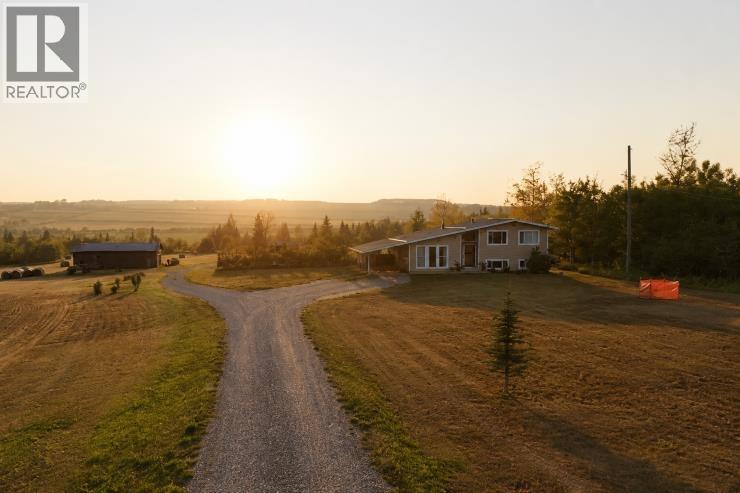 15256 271 Road, Fort St. John, British Columbia  V1J 4M6 - Photo 2 - R3125813