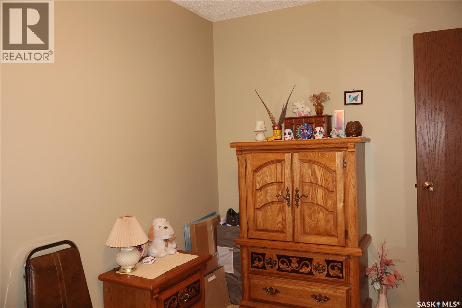 604 5th Avenue W, Assiniboia, Saskatchewan  S0H 0B0 - Photo 14 - SK027503