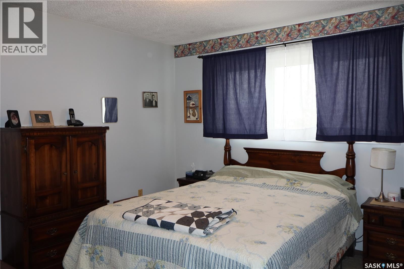 604 5th Avenue W, Assiniboia, Saskatchewan  S0H 0B0 - Photo 12 - SK027503