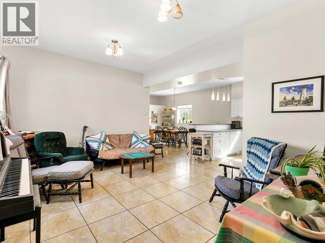 1202 Pine Street, Whitehorse, Yukon  Y1A 4G1 - Photo 30 - 17189