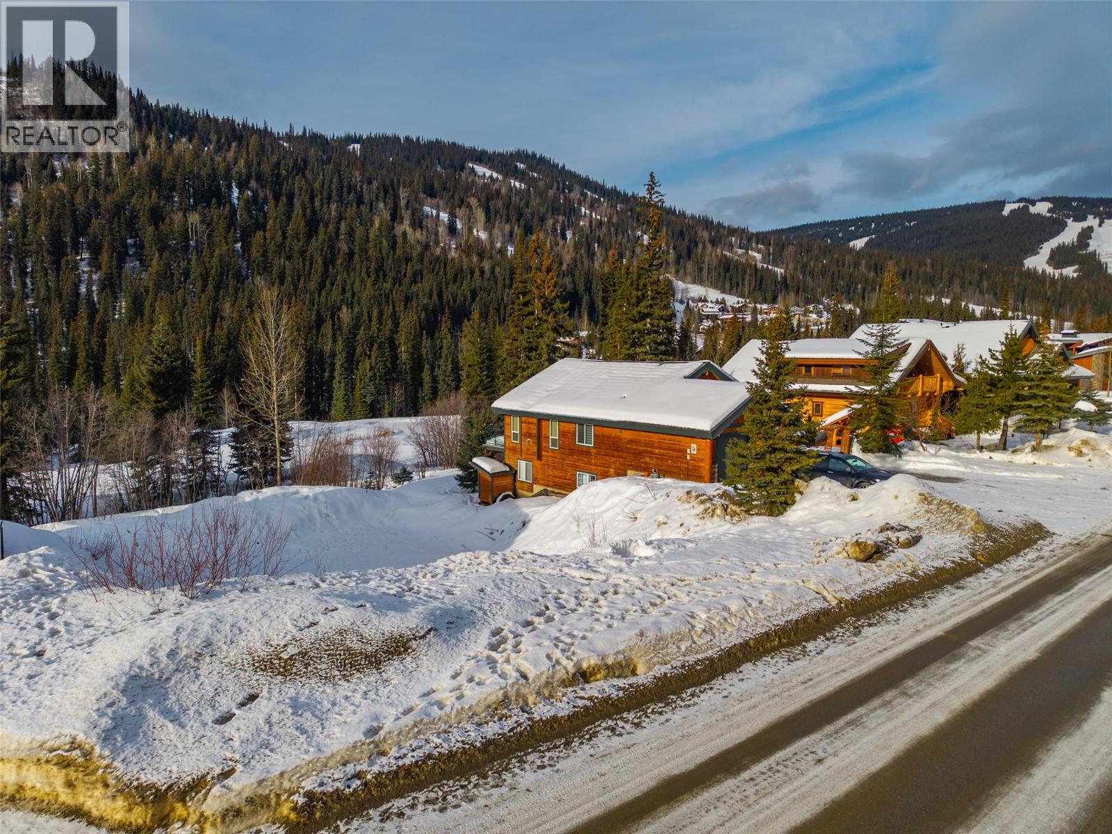 2444 Fairways Drive, Sun Peaks, British Columbia V0E 5N0 - Photo 26 - 10383016