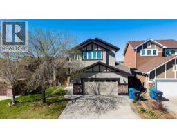 132 Firelight Way W, Lethbridge, Alberta