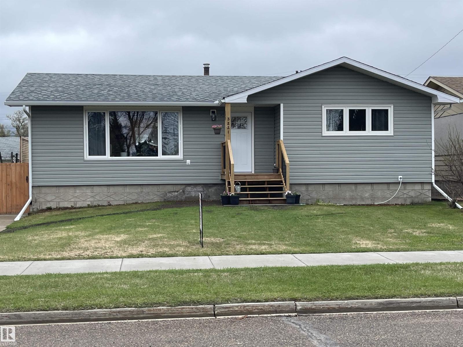 5221 53 Av, St. Paul Town, Alberta  T0A 3A1 - Photo 1 - E4488328