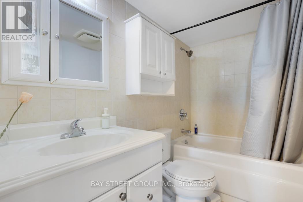 1602 - 71 Somerset Street W, Ottawa, Ontario  K2P 2G2 - Photo 13 - X13151746