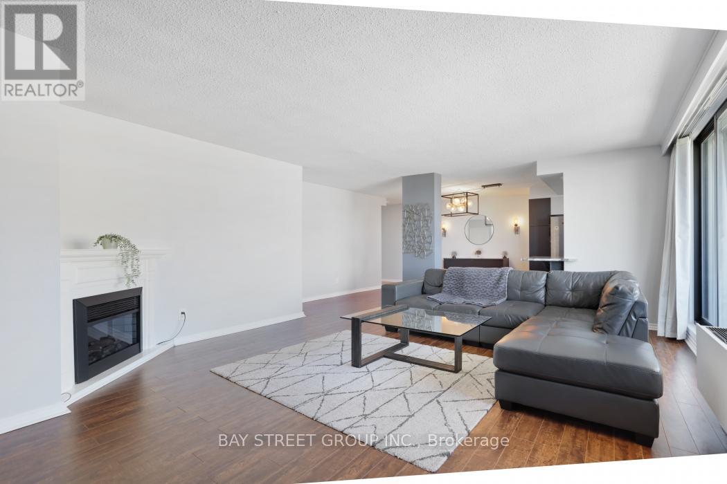 1602 - 71 Somerset Street W, Ottawa, Ontario  K2P 2G2 - Photo 19 - X13151746