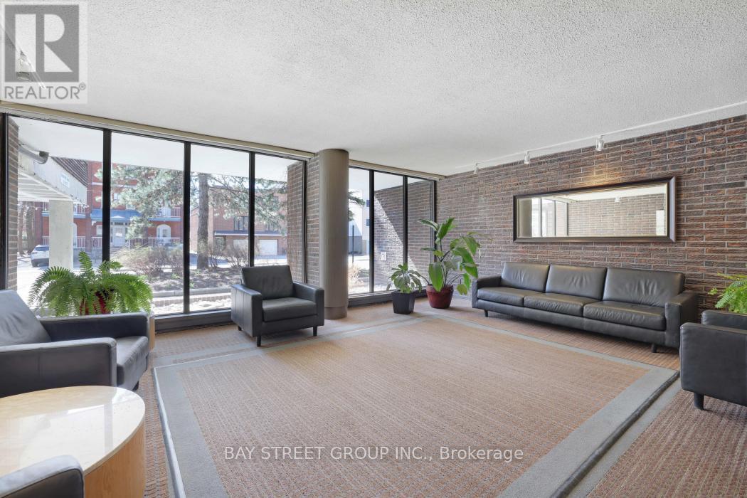 1602 - 71 Somerset Street W, Ottawa, Ontario  K2P 2G2 - Photo 4 - X13151746