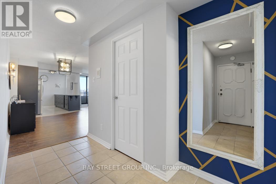 1602 - 71 Somerset Street W, Ottawa, Ontario  K2P 2G2 - Photo 9 - X13151746